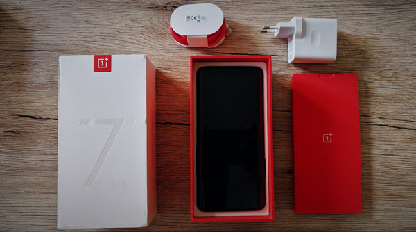 OnePlus 7 レッド 本体 箱付き OnePlus 7 Unboxing and Quick Look - RED! - YouTube